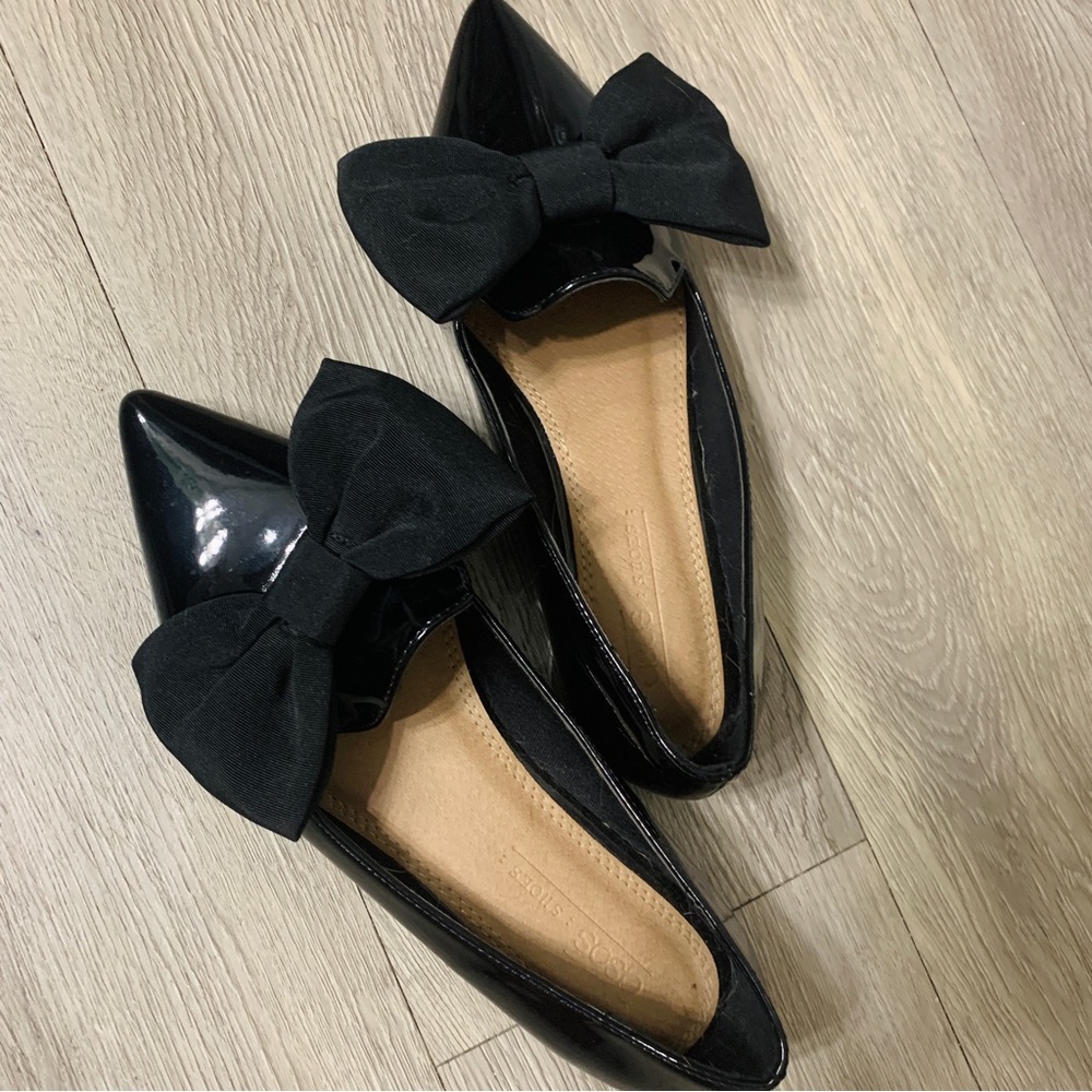 ASOS DESIGN Lake bow pointed ballet flats in black patent
